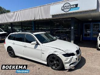 begagnad bil auto BMW 3-serie 330xd Dynamic Exe Automaat Panorama Climate Cruise Navigatie 2006/10