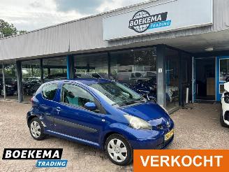 krockskadad bil auto Toyota Aygo 1.0-12V + Automaat Airco Leer 2008/9