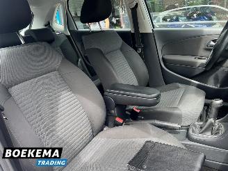 Volkswagen Polo 1.4-16V Comfortline Navi Climate Control picture 14