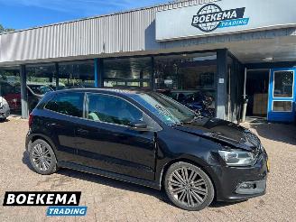 Damaged car Volkswagen Polo 1.4 TSI BlueGT 140PK Stoelverwarming Clima Navi 2013/10