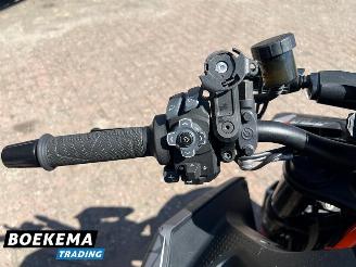 KTM  SuperDuke R 1390 picture 11