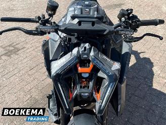 KTM  SuperDuke R 1390 picture 6