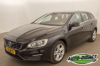 škoda osobní automobily Volvo V-60 D6 2.4 AWD Plug In Hybrid Phev 2015/1