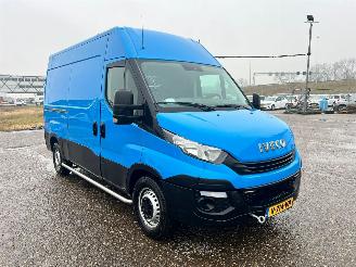 Iveco Daily 2.3 H2 Airco motor kapot picture 2