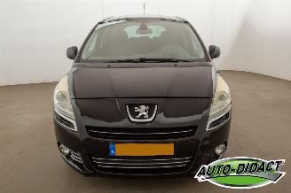 Peugeot 5008 1.6 THP GT 7P. Leer picture 33