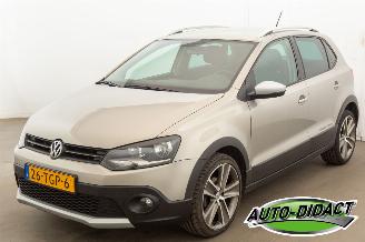 Damaged car Volkswagen Polo Cross 1.2 TSI Airco 2012/1