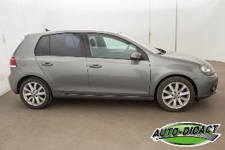 Volkswagen Golf 1.2 TSI Automaat Highline Bluemotion picture 45