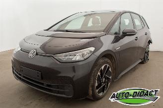 krockskadad bil auto Volkswagen ID.3 Pro 107 kw Leer 2023/2