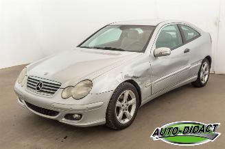 škoda osobní automobily Mercedes C-klasse C220 Clima Leder 2005/4
