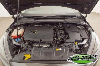 Ford Focus 1.5 Clima Navi Titanium Edition picture 36