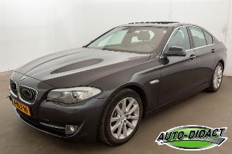 Damaged car BMW 5-serie 520i Automaat Leder Pano Clima Navi Upgrade Edition 2013/5