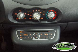 Renault Twingo 1.2-16V 66.591 km Airco Collection picture 8