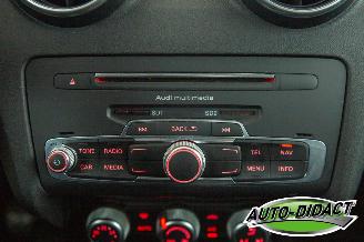 Audi A1 1.0 TFSI Airco Navi picture 9