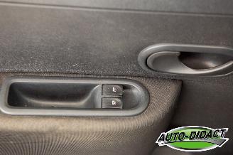 Renault Clio 1.2-16V Airco Expression picture 10