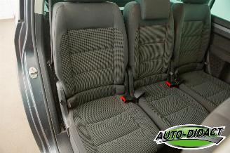 Volkswagen Touran 1.9 TDI Automaat 7persoons Clima picture 19