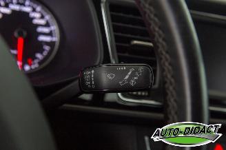Seat Leon 2.0 TDI Automaat Clima Navi Camera picture 17
