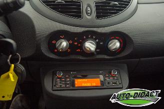 Renault Twingo 1.2 16V Collection Airco picture 9