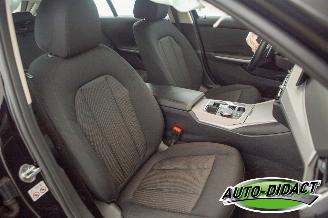 BMW 3-serie 318i Automaat Digi Dash Clima Navi picture 18