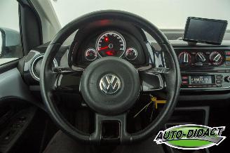 Volkswagen Up! 1.0 high up! Airco Pano BlueMotion picture 5