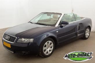 Schadeauto Audi A4 Cabriolet 2.4 V6 Automaat Clima 2003/10