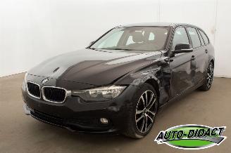Schadeauto BMW 3-serie 318d Clima Navi 2016/10