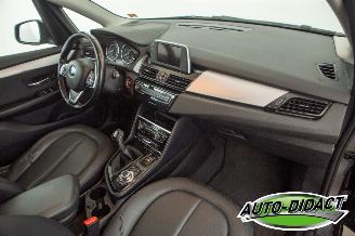 BMW 2-serie 216d Clima Navi Pano Active Tourer picture 25