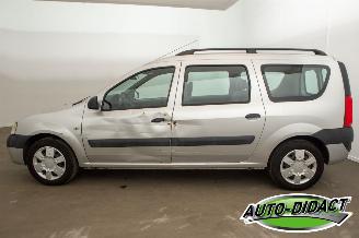 Dacia Logan 1.6 Lauréate picture 31