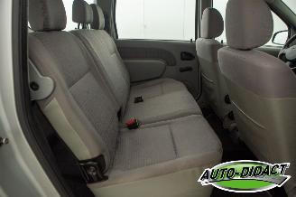 Dacia Logan 1.6 Lauréate picture 18