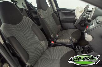 Toyota Aygo 1.0 VVT-i Airco 118.158 km Comfort picture 15