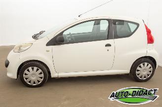 Peugeot 107 1.0-12V XR picture 23