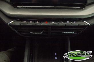 Skoda Octavia 1.0 e-TSI Dak schade Business Edition picture 11