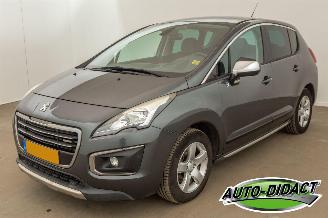 Voiture accidenté Peugeot 3008 2.0 4WD Automaat HDi HYbrid4 Blue Lease Clima Navi 2014/4