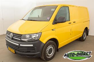 krockskadad bil bedrijf Volkswagen Transporter 2.0 TDI L1H2 Highline Airco 2017/1