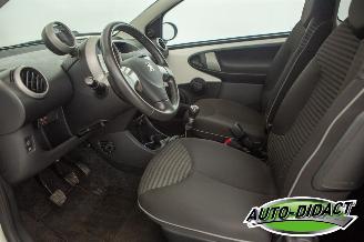 Peugeot 107 1.0 56.757 km Airco picture 19
