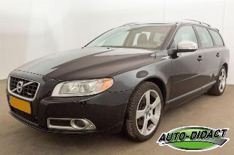 Auto incidentate Volvo V-70 2.0T R-Edition Clima Leder Stoelverwarming 2011/3