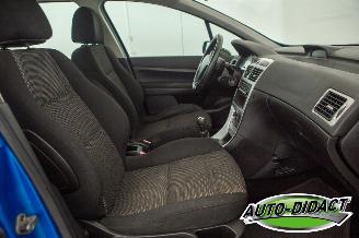 Peugeot 307 Break 2.0-16V Clima Premium picture 19