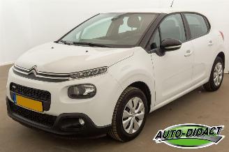 Schadeauto Citroën C3 1.2 PureTech Feel Clima Navi Motorschade 2017/2