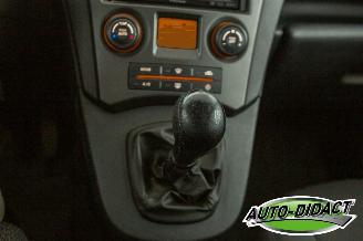 Kia Carens 2.0 CVVT 7p. Clima X-ecutive picture 9