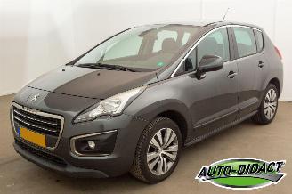 Unfallwagen Peugeot 3008 1.2 PureTech Clima Navi Camera Style 2016/3