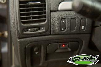 Renault Laguna 2.0-16V Clima Navi Tech Line picture 13