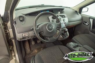 Renault Grand-scenic 2.0-16V Navi Clima 7p. Tech Line picture 27