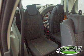 Renault Grand-scenic 2.0-16V Navi Clima 7p. Tech Line picture 24