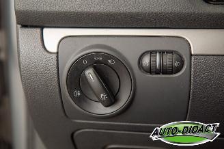 Volkswagen Golf 2.0 FSI Clima Sportline picture 11