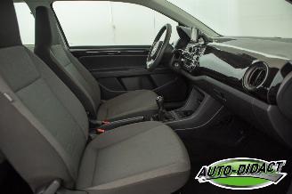 Volkswagen Up! 1.0 Airco picture 15