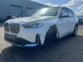 skadebil auto BMW iX1 xDrive30 Automaat 18.900 km 200 kW 2023/10