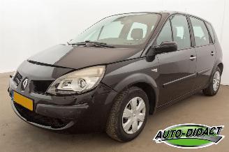 Voiture accidenté Renault Scenic 1.6-16V Tech Line Clima Navi 2008/2