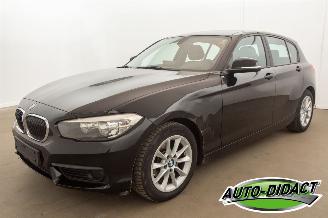 skadebil auto BMW 1-serie 116d Airco Navi Camera Efficient Dynamics 2015/9