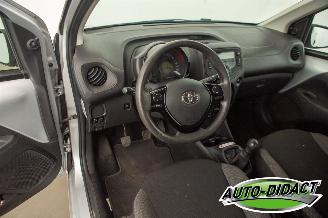 Toyota Aygo 1.0 VVT-i x-fun Airco picture 22