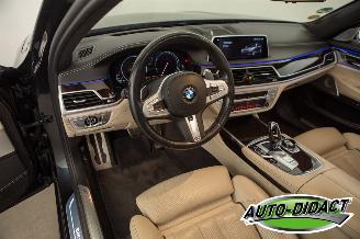 BMW 7-serie 740d xDrive Automaat Navi Camera Elek Dak Leder High Executive picture 27