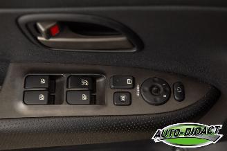Kia Carens 2.0 CVVT Clima 7p. X-ecutive picture 10